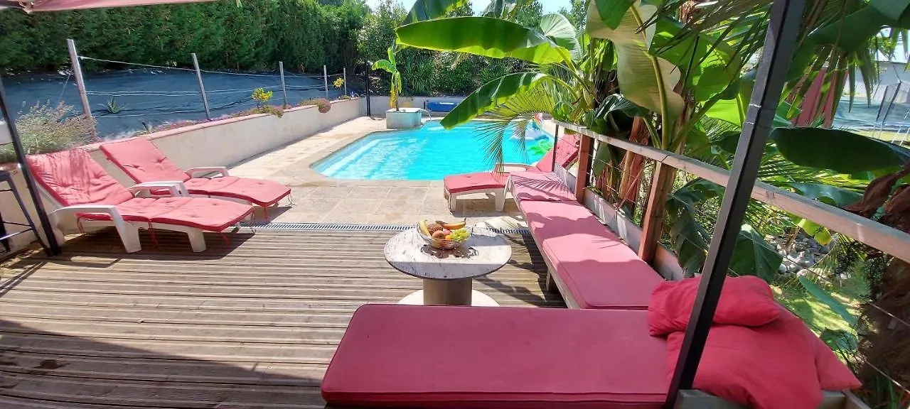 Maison Avec Piscine Chauffee Et Pool House Saint-Mont Frankrijk